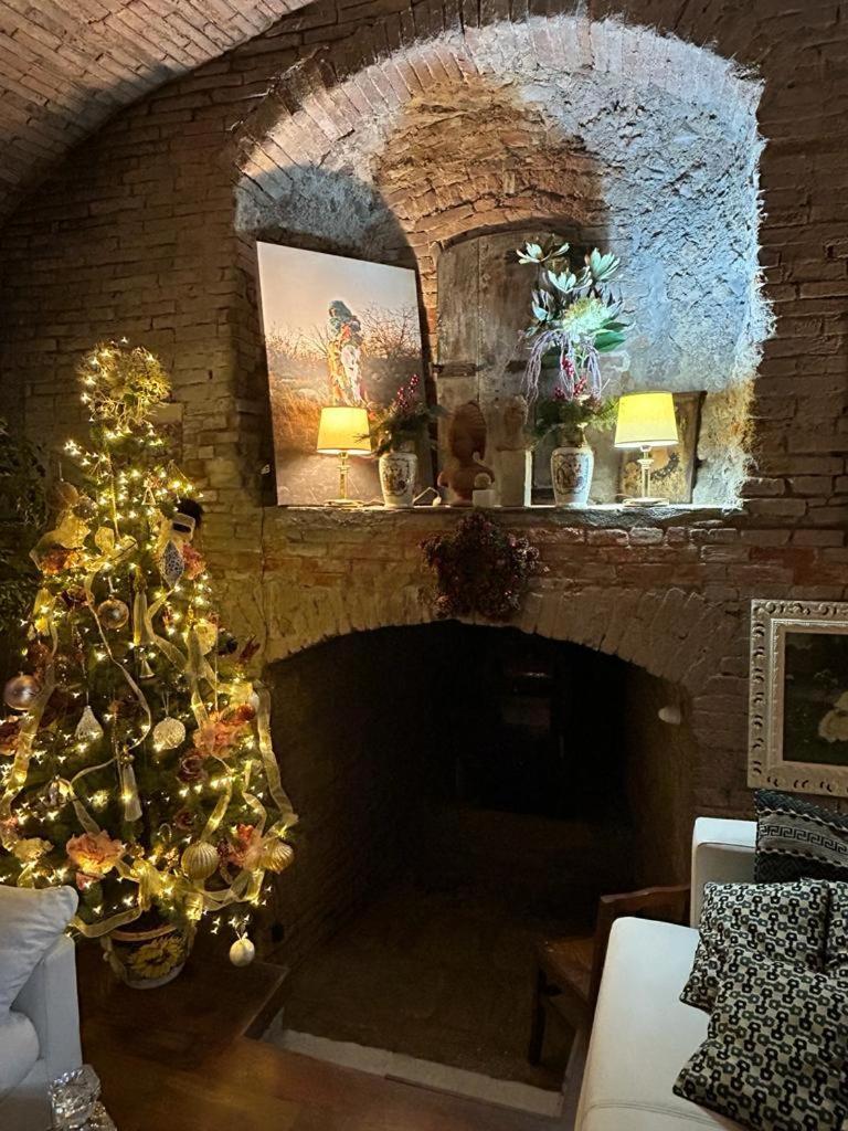 Borgo Di Beppe E Gloria Suite San Giovanni Valdarno Kültér fotó